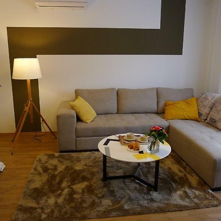 Zola Lägenhet Zagreb Exteriör bild